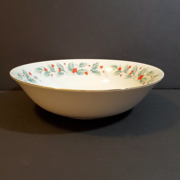 China Pearl Noel Serving Vegetable Bowl Black Backstamp Holly Berries - Picture 3 of 7